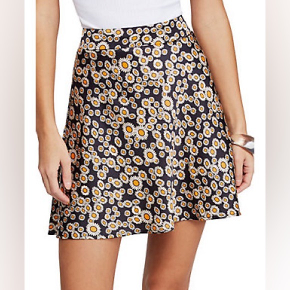 🌼🌻 Free People 🌻🌼 Phoebe Mini Floral Printed Skirt. Size 8. NWT - Picture 4 of 4